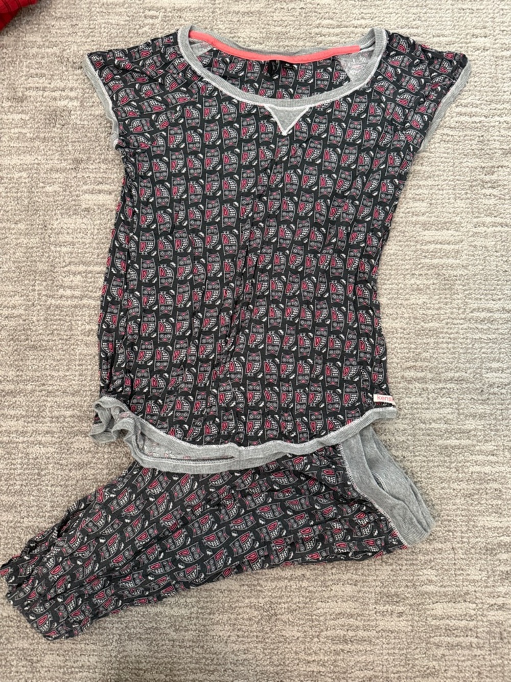 Girls' Black and Pink Patterned Short-Sleeve Pajama Set